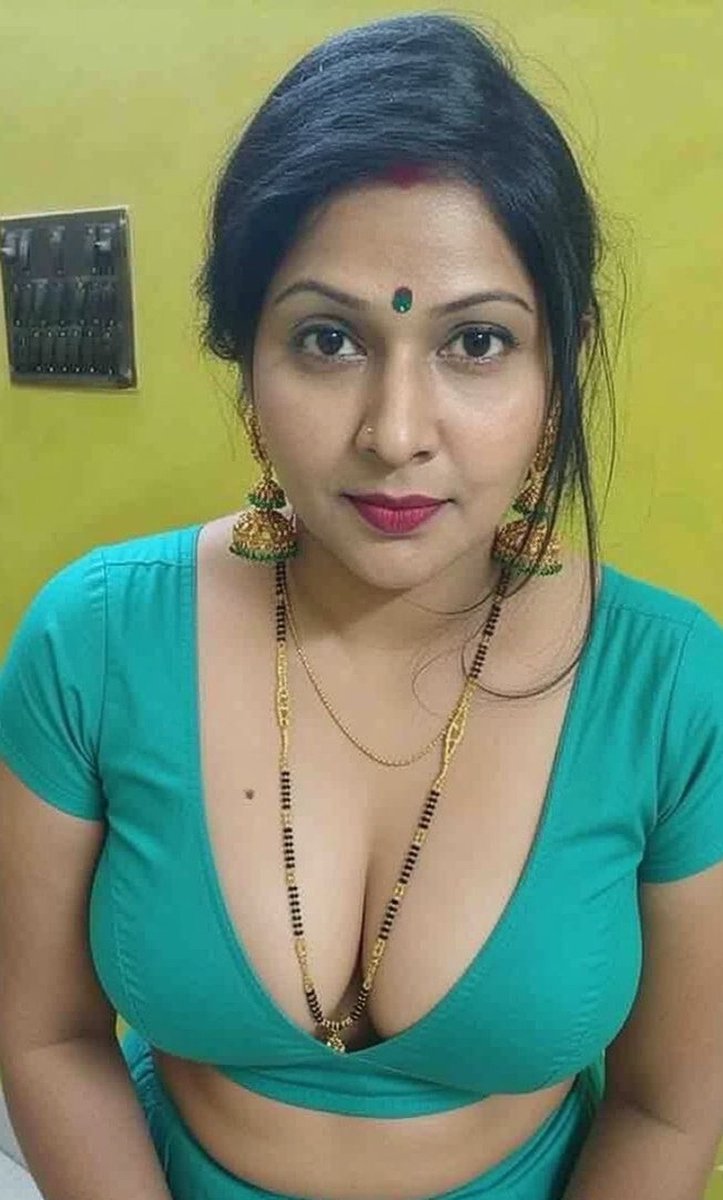 ak___web's tweet photo. Kis kis ki mom ghar me aise dikhati hai __ https://t.co/9tDlqyGJXY