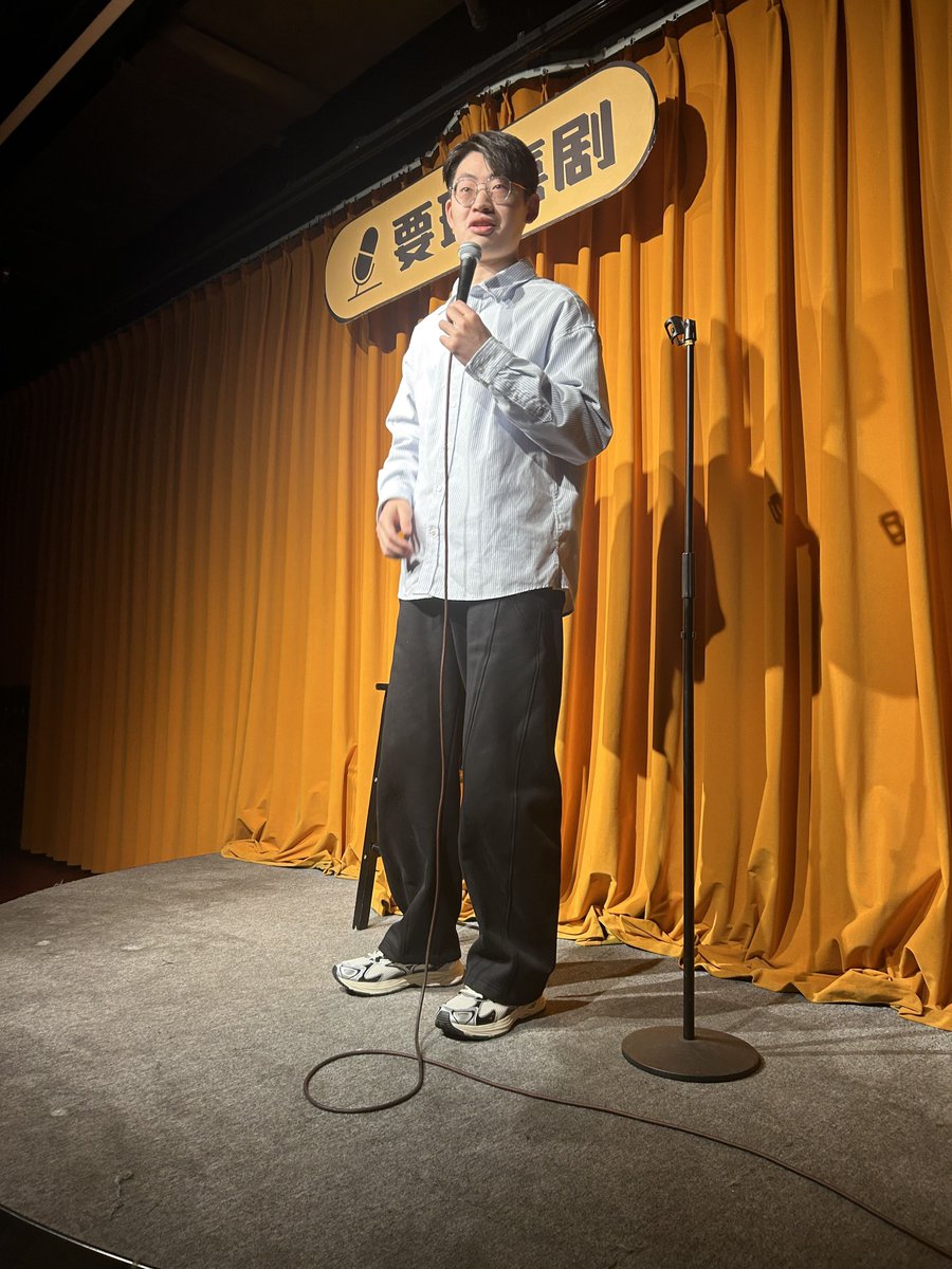 MLDiggers's tweet photo. Just bombed my set at the local comedy club so bad, the only laugh I got was from a guy scrolling TikTok in the back. 10/10, would embarrass myself again tonight!， https://t.co/SYbNcYoyuZ