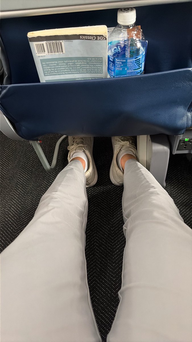 howsyamotha_'s tweet photo. Randomly assigned exit row, yeah I’m fully stretched out
🐊 is happy and hungover https://t.co/tNrRZULJdm