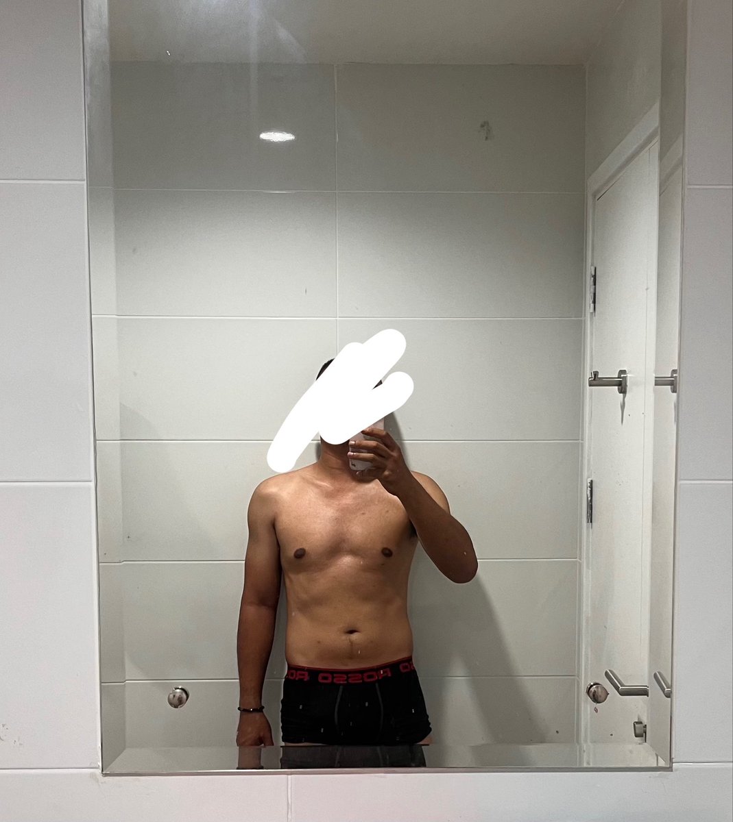 BoydRTMC's tweet photo. ปล่อยตัวไปนาน กลับมาฟิตใหม่อีกรอบ จาก 82 เหลือ 69 ละ สู้ต่อไป ���️ https://t.co/LlaVETwnFU