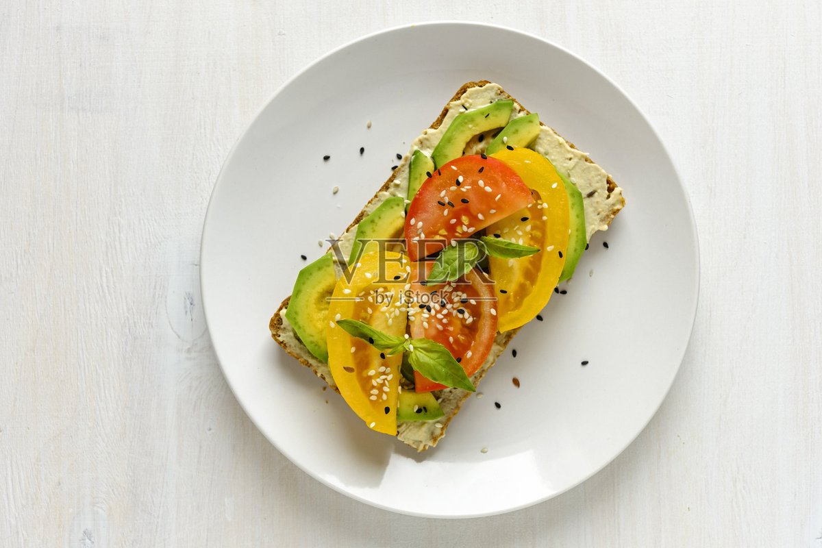 fishnet56's tweet photo. Just whipped up the creamiest avocado toast with a sprinkle of flaky sea salt and a squeeze of fresh lemon—quick, tasty, and perfect for a lazy weekend brunch! https://t.co/GGV3guNrSt