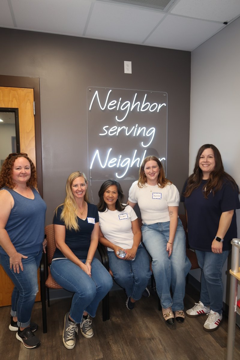 HarpethBank's tweet photo. Giving back to the community we’re proud to call home. 

Our team had the opportunity to spend time volunteering with GraceWorks Ministries, supporting the incredible work they do for our neighbors every day. 

We’re grateful for organizations like GraceWorks.

#CommunityBanking https://t.co/lVFbAmmabV