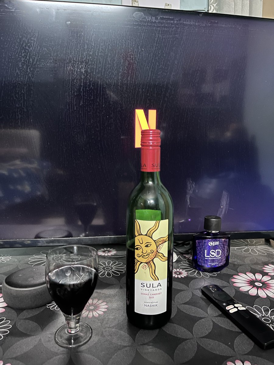aarushonsocial's tweet photo. wine and netflix and chill https://t.co/8iwwaI8FAA
