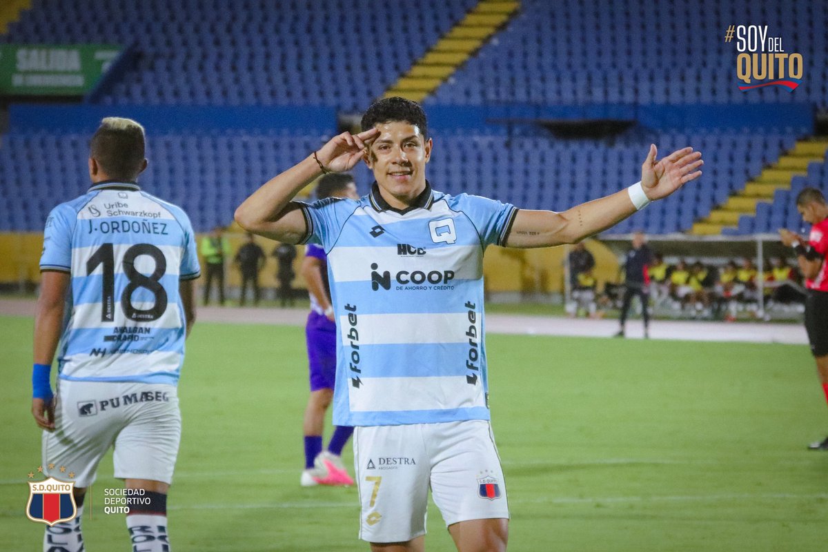SDQuito_Oficial's tweet photo. Vemos el futuro 👀 con optimismo 🙌🏼 #SoyDelQuito 💙❤️ 
Galería 📸 👉 https://t.co/ibCEHkrH5P https://t.co/12fjIIzWoh