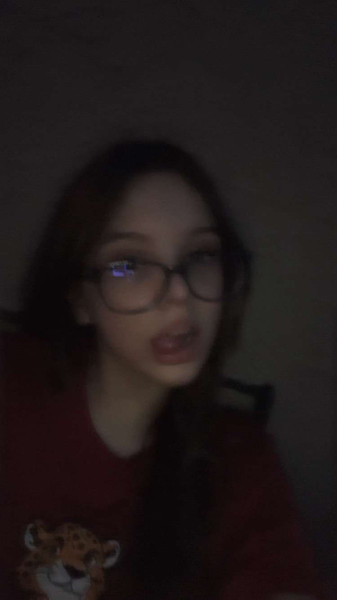 relapsequeenlol's tweet photo. i want more active moots 🥺🥺 https://t.co/uNBviXxQef