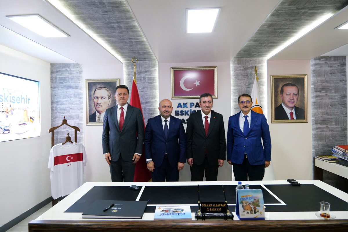 GurhanAlbayrak's tweet photo. https://t.co/W5RANvyils