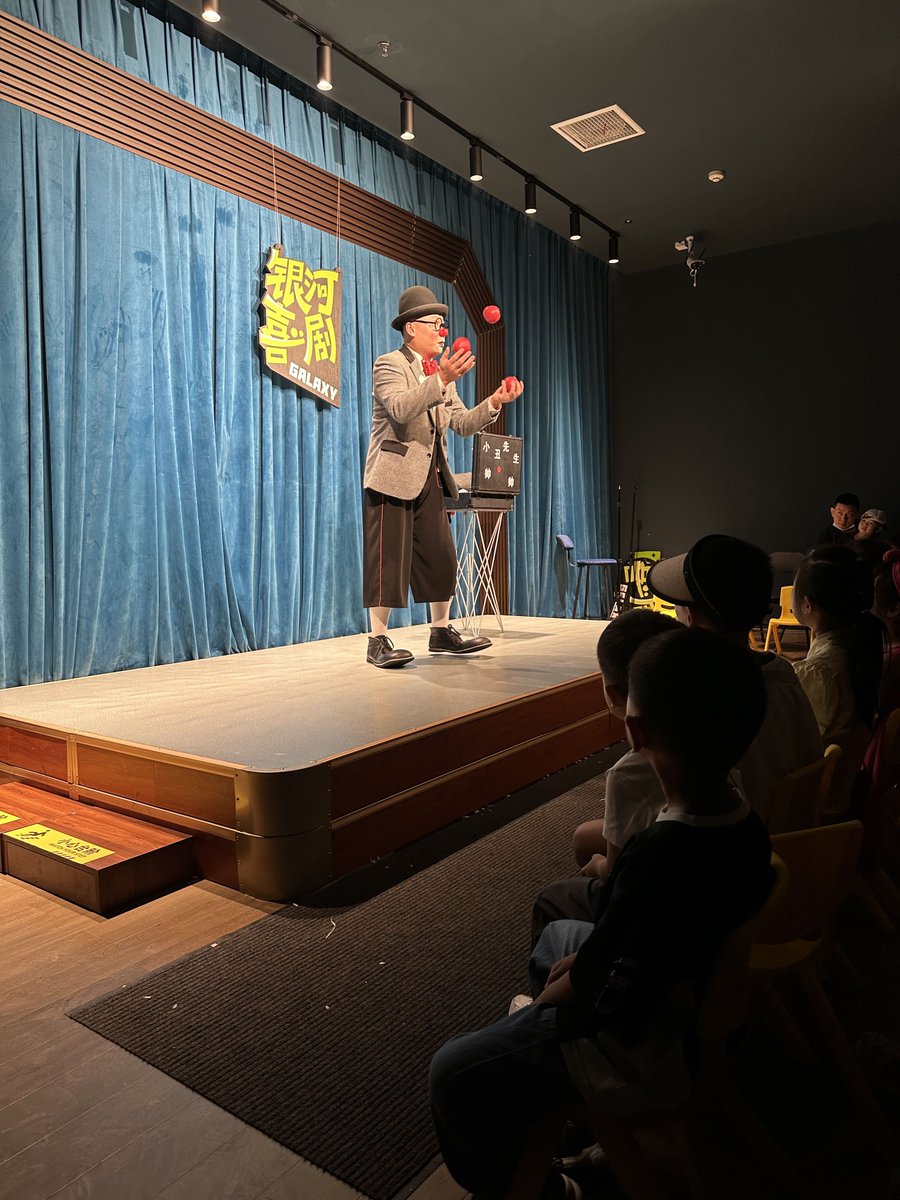 faustov6's tweet photo. Just finished a 2-hour stand-up set and my abs are sore from laughing—wait, no, that’s just my stomach hurting from eating 3 pretzels before going on. If you were there, hi; if not, I’m still taking virtual pretzels as tips. , https://t.co/V7gORm5xrU