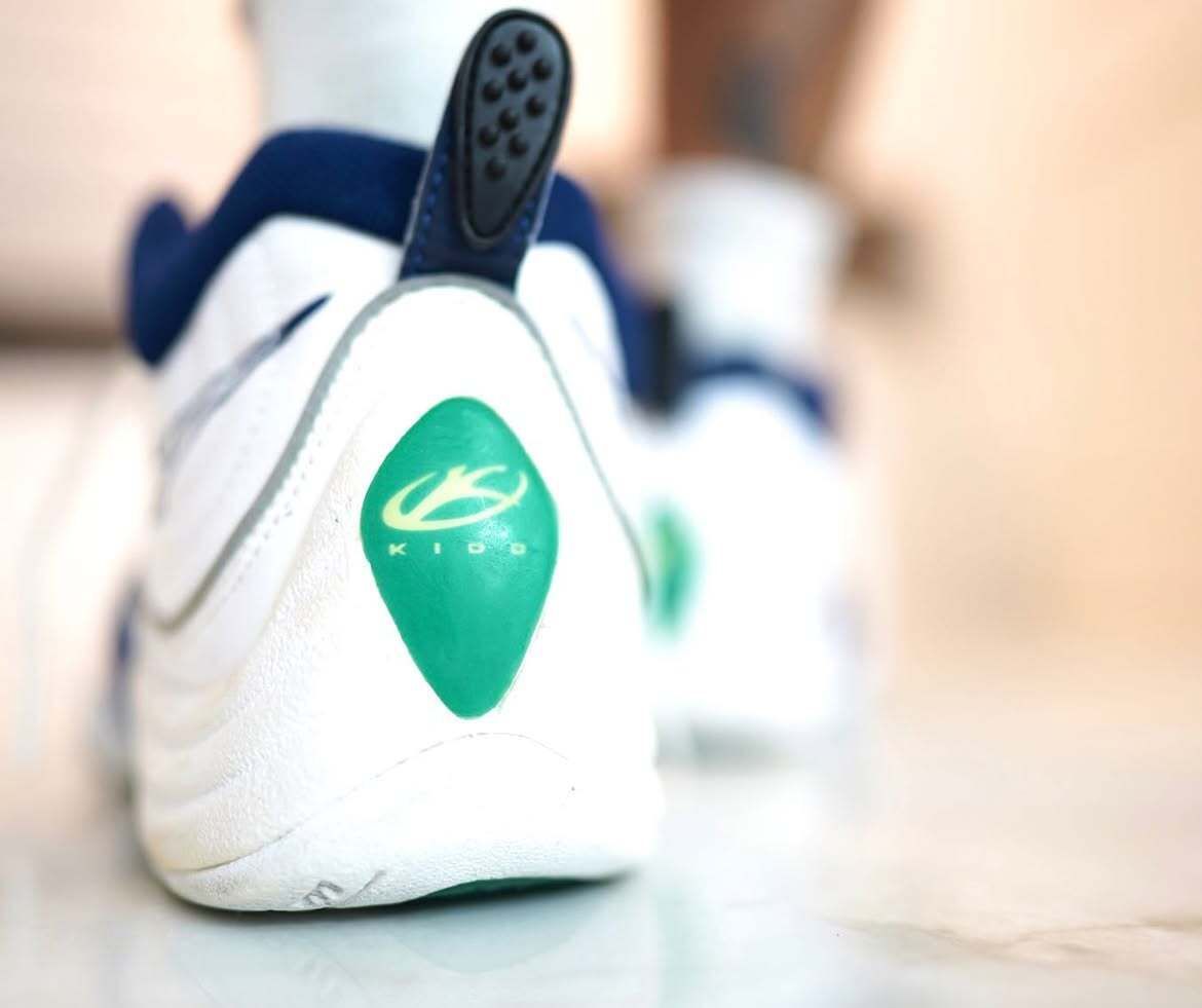 JustFreshKicks's tweet photo. Jason Kidd’s Nike Zoom Flight 5 “Midnight Navy” Returns in 2027 👀

Details: https://t.co/rAB7lNrOfN https://t.co/c0GkXbhSiH