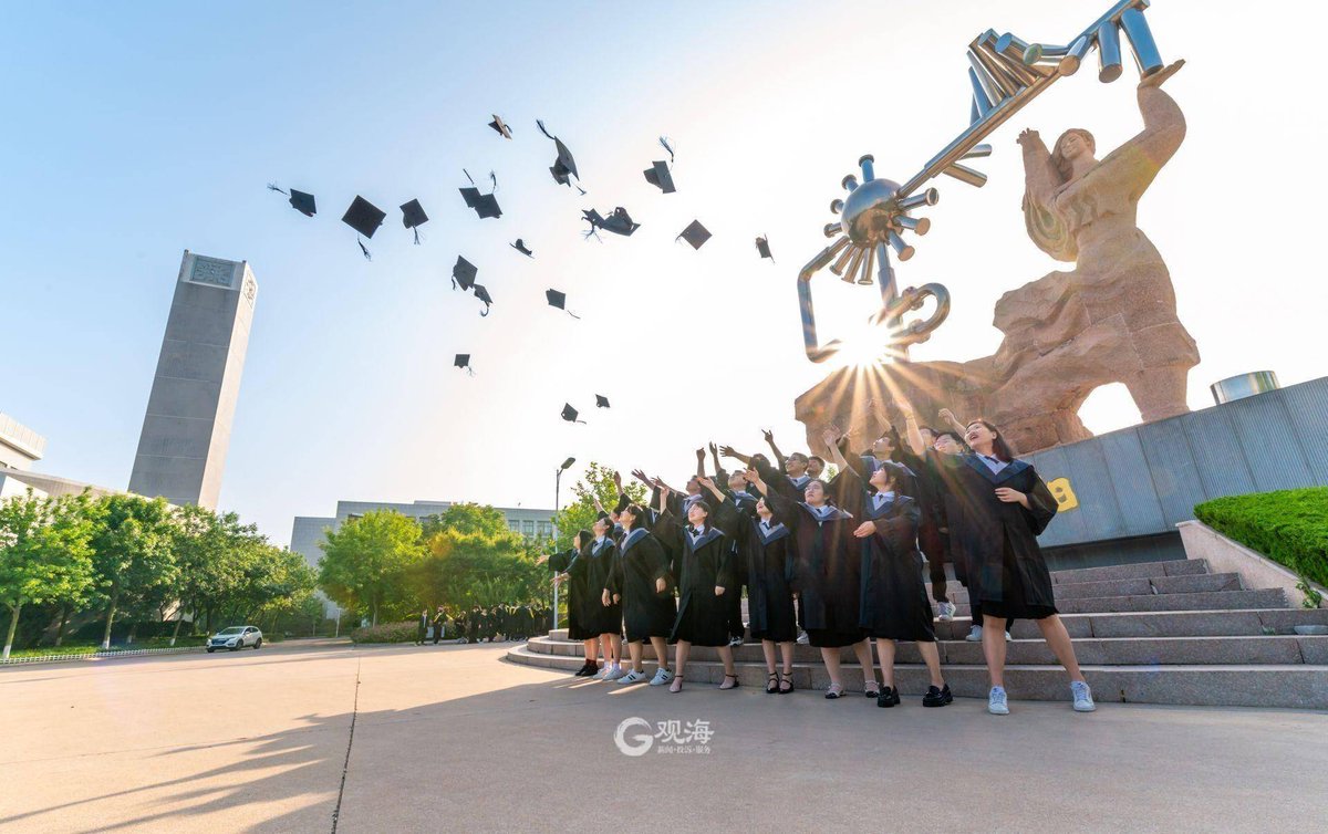 ChristyKane13's tweet photo. Grad cap tossed, diploma in hand — another chapter wrapped with the best crew.  #Graduation2024 https://t.co/pt7vXwexAR