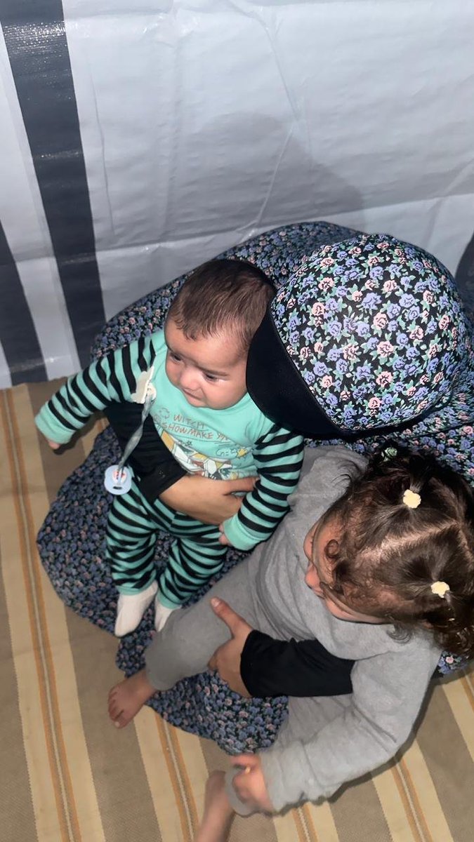 aboud_king18563's tweet photo. Tomorrow is Friday, a blessed day. 🤍
My only wish is to put a meal on the table for my children. I need just $50 to feed my family.

As a mother, asking for food for my children is never easy. I pray our table won’t be empty tomorrow. 🙏🍉

https://t.co/BgVwpTRGiA https://t.co/QQs51mj80D