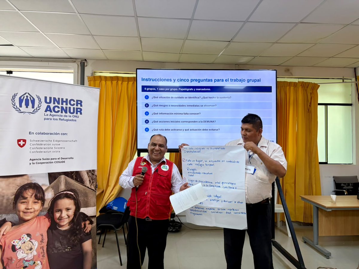 ACNURPeru's tweet photo. ¡Trabajamos de la mano con quienes protegen a los más pequeños!👦🏽👧🏽

Con el @GoreTumbesOfic, realizamos 3⃣ talleres sobre identificación de riesgos y activación rutas de protección en los que participaron más de 5⃣0⃣ funcionarios de Tumbes y Zarumilla.

Gracias a @SwissDevCoop🇨🇭 https://t.co/6QfCnWrpy4