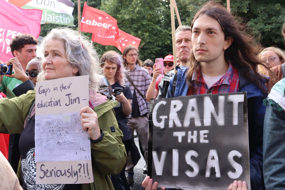 ipsc48's tweet photo. A great, protest yesterday, organised by student solidarity groups, to demand that Minister for Justice Jim O'Callaghan reverse the disgraceful denial of visas to Palestinian students in Gaza to come here on fully funded scholarships. Their visas must be granted. #LetThemStudy https://t.co/M6c4WsjxfJ