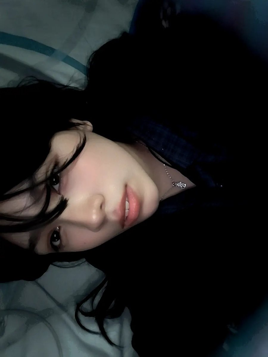 curlmind's tweet photo. hi pookies <3 #losergf https://t.co/CEpIhcbHr5