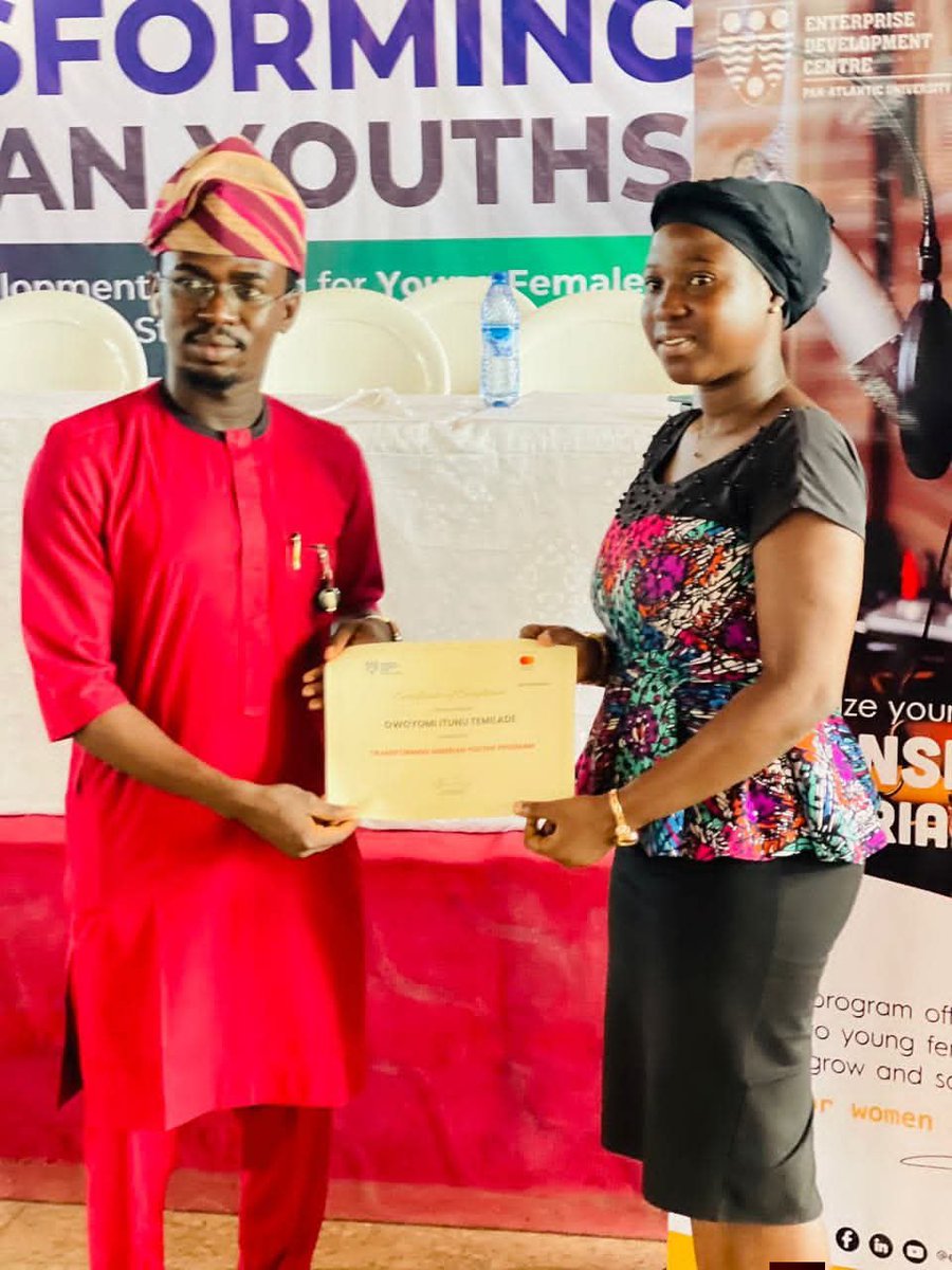 samsonn_e's tweet photo. HON. (ENGR) ABIOLA AWOYEYE, DURING HIS 3½ YEARS IN OFFICE ALSO EMPOWER THE YOUTH. THIS MEANS, HE CATER FOR BOTH OLD, YOUTH AND CHILDREN. HE DESERVES A SECOND TERM BECAUSE I KNOW, AND TRUST HE'D ADVOCATE FOR MORE DEVELOPMENT AND BRINGS FORTUNE INTO THE LAND. https://t.co/g1urAAKmSU