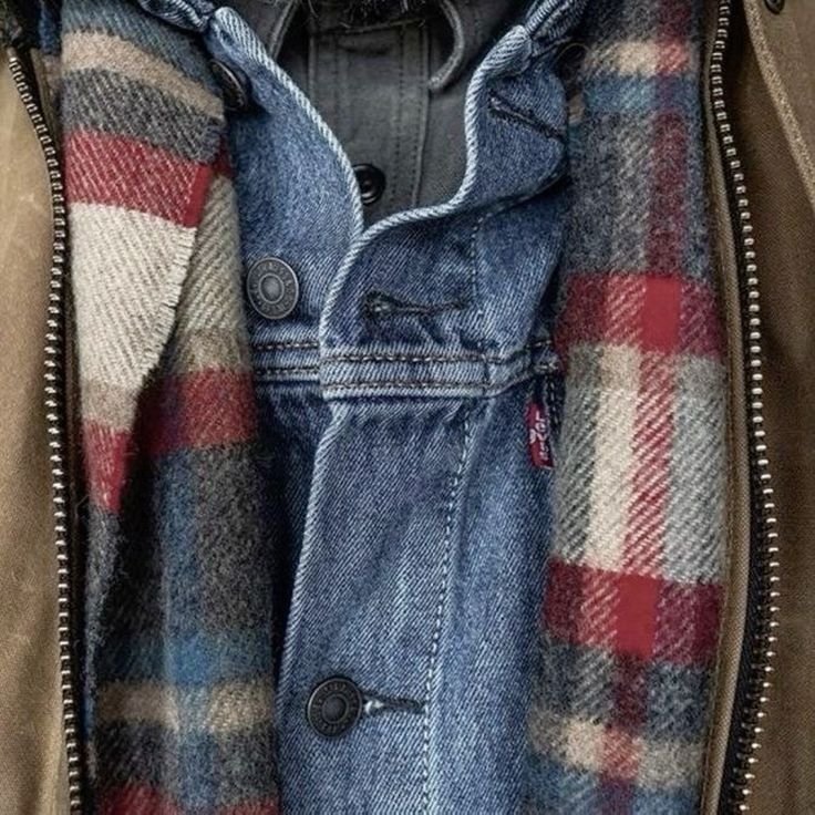 BangBangMarch's tweet photo. #OOTD https://t.co/ah49LcNRXO