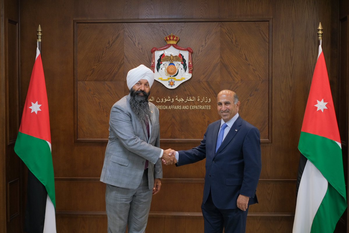 randeepssarai's tweet photo. I met with Secretary General @DAAlfayez to discuss Canada and Jordan's strong partnership, regional developments, and humanitarian needs. Canada values Jordan’s leadership on furthering peace in the region and we will continue working together to support the most vulnerable. https://t.co/ISfjyVz5hj