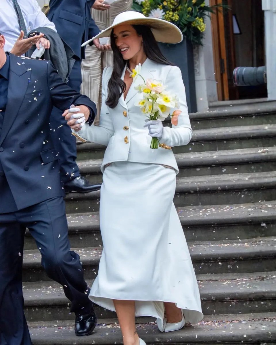 brooklynrwhite's tweet photo. Jordyn Woods and Dua Lipa in Bianca Jagger-inspired wedding suits! https://t.co/ADR910WtME