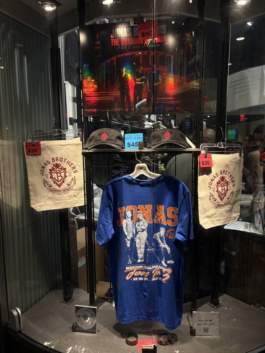 readlaurensmind's tweet photo. Some of the Jonas merch at the stand I was at! You get a CD with your purchase!!! https://t.co/vVzfOg0R10