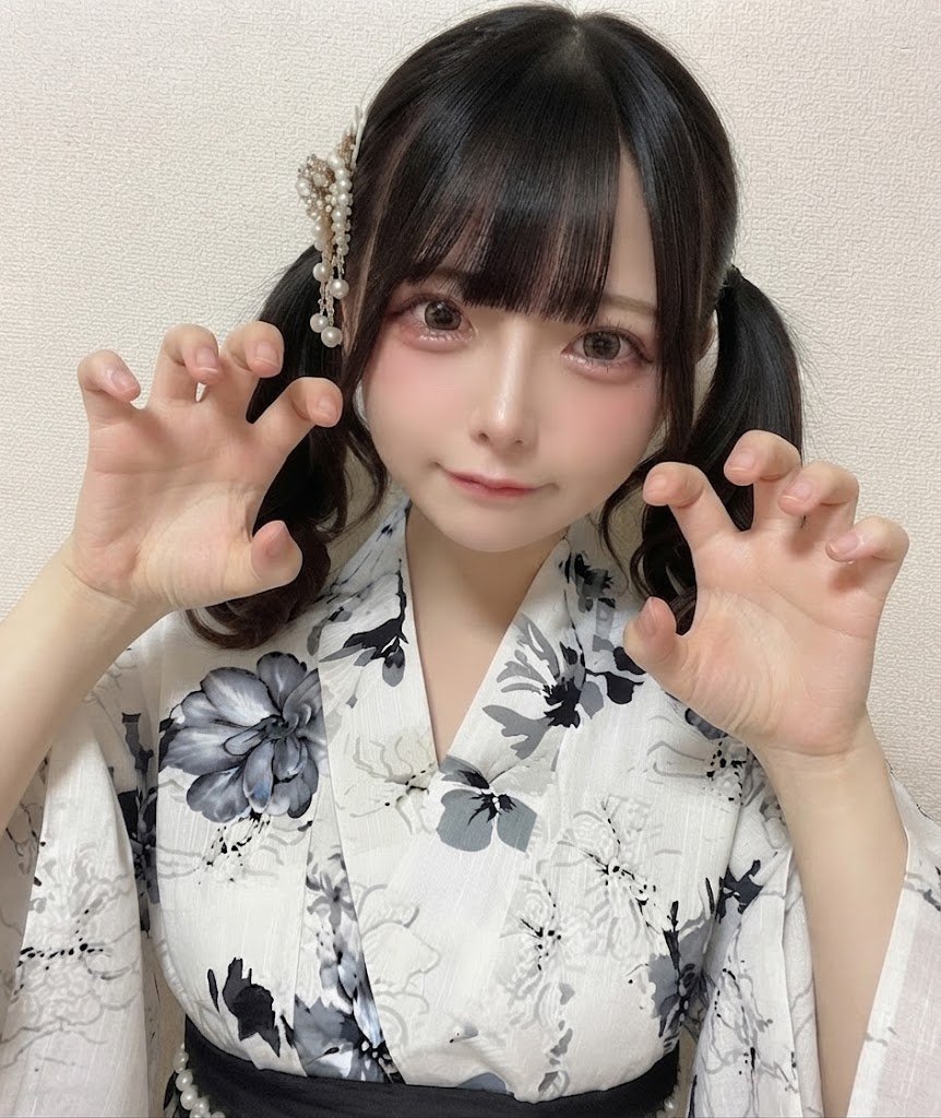 kittymonth's tweet photo. もう一度確認したいんだけど…

おじさまだったら挙手してくれませんか？🙋‍♀️💕 https://t.co/u7Ss2W8XLh
