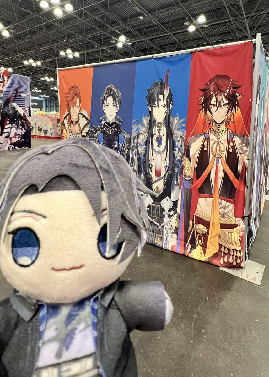 NayutaUmbrage's tweet photo. took my ufo to Anime NYC to peek at the FSP EN booth 🛸✨
ill be seeing you at the m&amp;gs... right? 👀 https://t.co/xapUJQKxtk