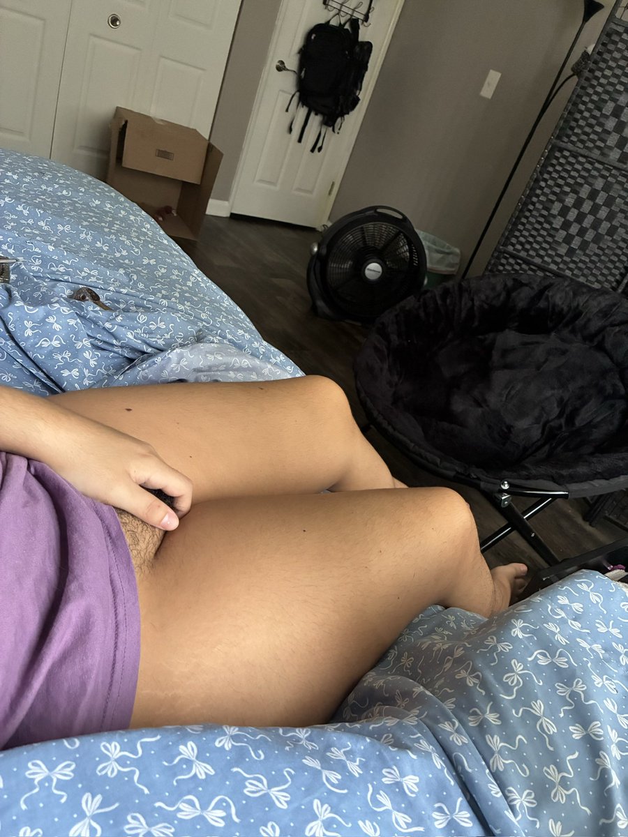 saccharine_sam_'s tweet photo. TBT (last yr) • “The roof guys just saw me through the window touching my pussy and stared right at me.. so i had to cum ..”  • chudai • exhibitionist • nsfwtwt • https://t.co/H0aMDKF890