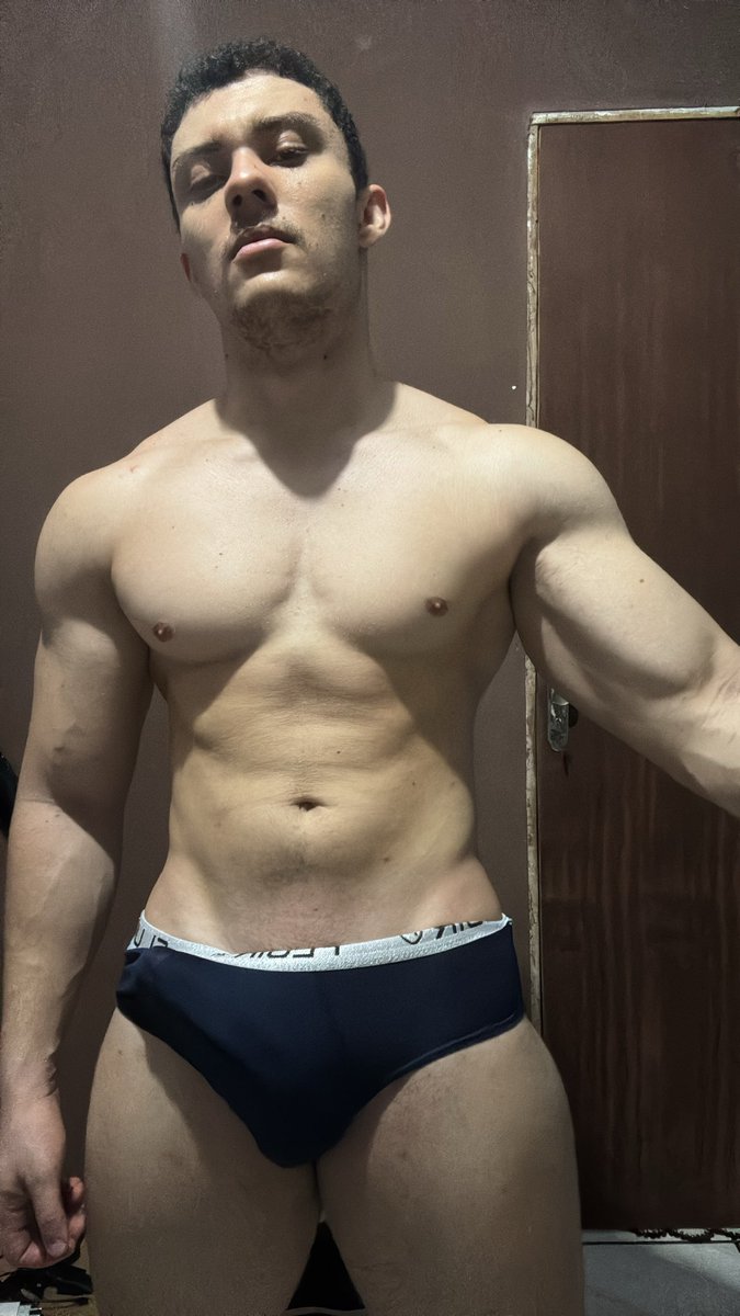 matheusfitfrank's tweet photo. Vem mamar bando de puta!
Promoção do novinho on 40%off  
https://t.co/uRrHEPNOzW https://t.co/HgAnTlOA5f