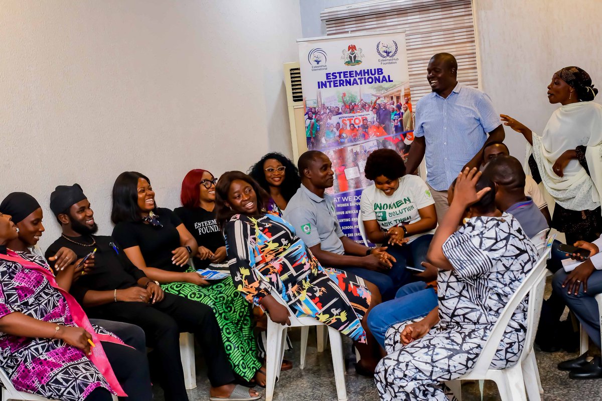 esteemhub's tweet photo. Day 2, in moments. 💙

The little conversations. The laughter. The connections. The shared moments.

Beyond the work, we’re building a team that grows together and creates impact together.

#EHF2026 #OneTeamOneVision https://t.co/U6HQ5NEcBC