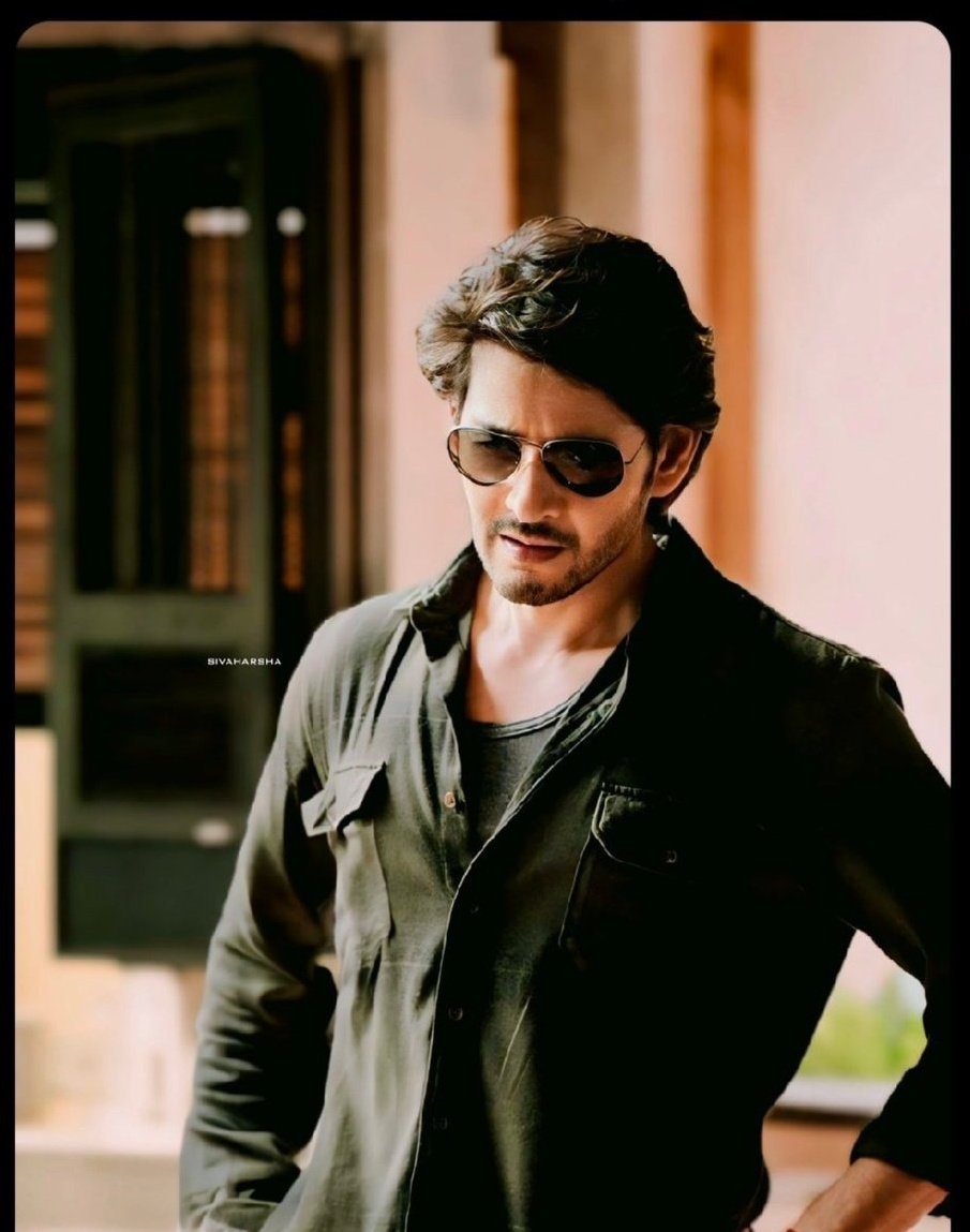 chinnu_1dhfm's tweet photo. M for Mercury so is Mahesh 
#Maheshbabu 
6 Ft unna hero entra miru cheppedhi screen presence gurinchi https://t.co/P6lRKJ3RZk