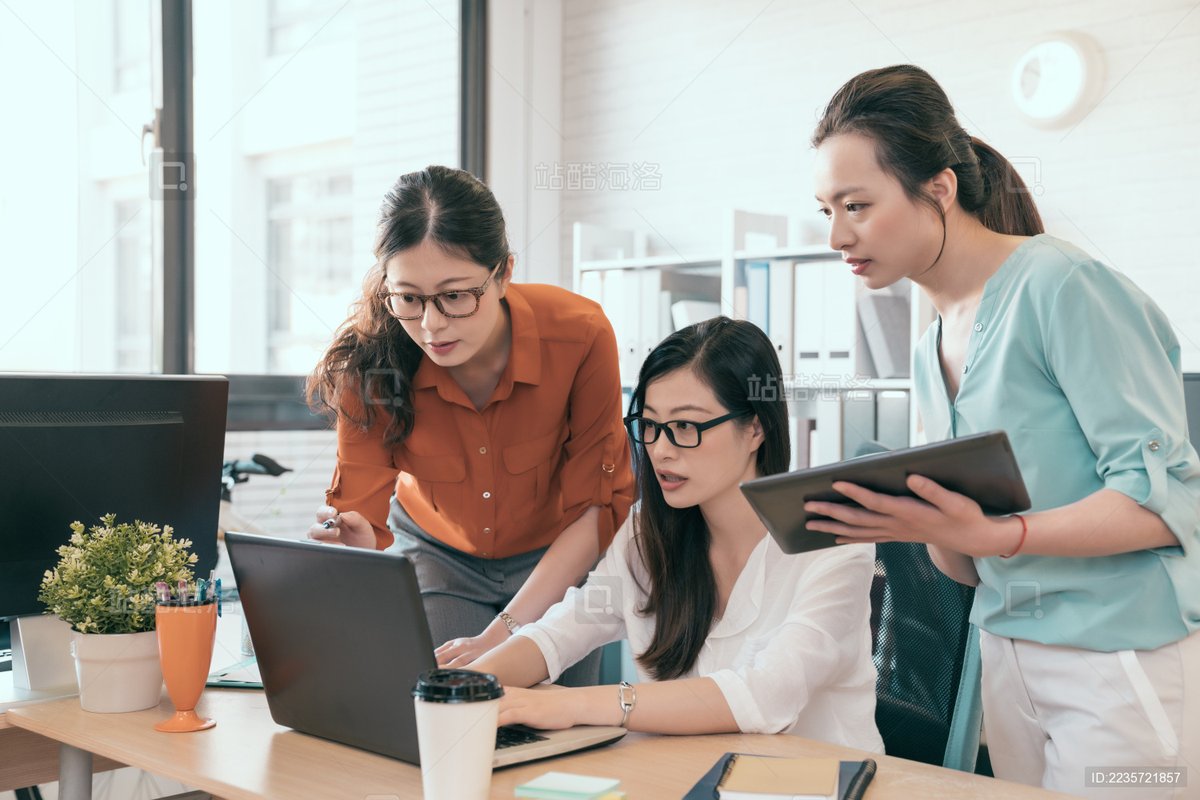 SoniaSp01402886's tweet photo. Teamwork makes the dream work! Our small group just crushed today's project milestone with smooth collab and clear communication https://t.co/MIkMoVxQFB