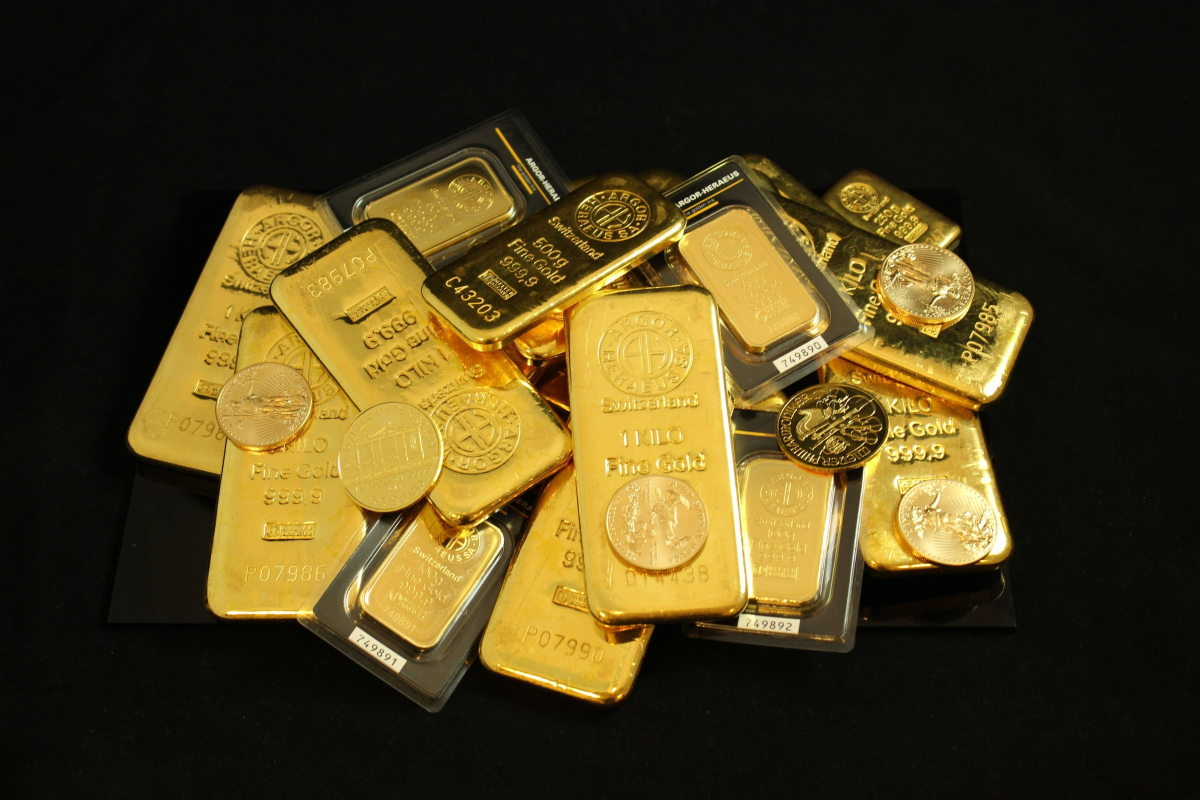 VeilingFakkert's tweet photo. Meer vraag naar BELEGGINGSGOUD Het zal u niet verbazen dat er met alle geopolitieke onrust in de wereld nog steeds veel vraag is naar goud En ook al loopt de rente weer op, gecorrigeerd voor de hoge inflatie is het rendement op spaargeld nog altijd negatief Elk gewicht voorradig. https://t.co/iwxUfpYmav
