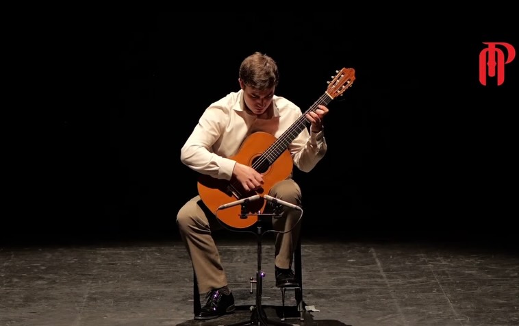 timotheevinour's tweet photo. What an incredible edition! ✨

A HUGE thank you to all the competitors of the 7th edition — the future of the guitar is more alive than ever! 

A special round of applause for our finalists:
🥇 Timothée Vinour-Motta — 1st Prize… https://t.co/ejTokmJetH