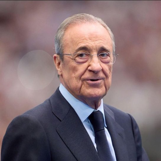 AdriRM33's tweet photo. 🚨 El Real Madrid no permitirá a Movistar y DAZN realizar las previas en el Bernabéu esta temporada tampoco.

El REAL MADRID solo permitirá conectar con el campo apenas minutos antes del arranque del partido.

CHAPÓ por el REAL MADRID 👏🏻 https://t.co/WNXwQ2SHSK