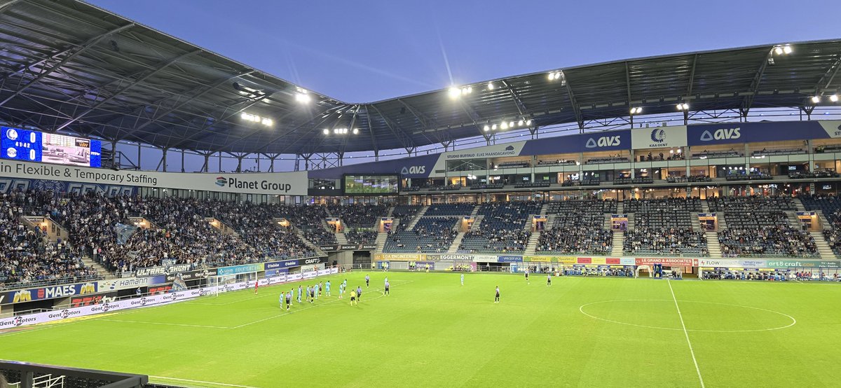 AnFlanders's tweet photo. AA Gent π§πͺ v π΄σ §σ ’σ ³σ £σ ΄σ Ώ Hibernian - Europa Conf League 4th Qualifying Rd. A great turnout from π³π¬ #Hibs π³π¬ fans who have been enjoying π§πͺ π» all day. Kudos to @KAAGent who have made all 4 #UECL games free for season ticket holders. 0:0 at HT & another penalty save for #DavyRoef #GNTHIB https://t.co/URZPWDedMO