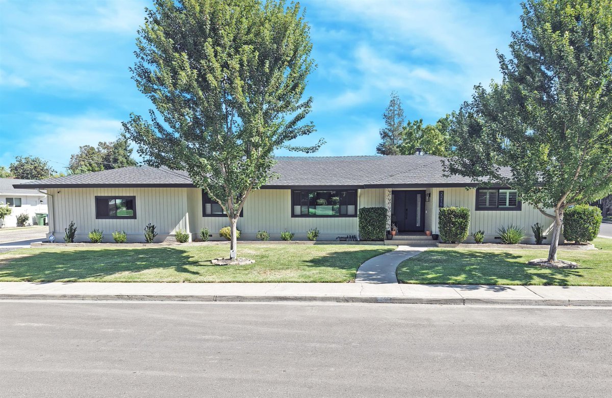 TheisRealty's tweet photo. Price updated - You won't want to scroll past this! Take a peek of our latest listing. #Turlock #RealEstate
Theis Realty Group - Your Local Real Estate Resource https://t.co/HwIZd571Q6
