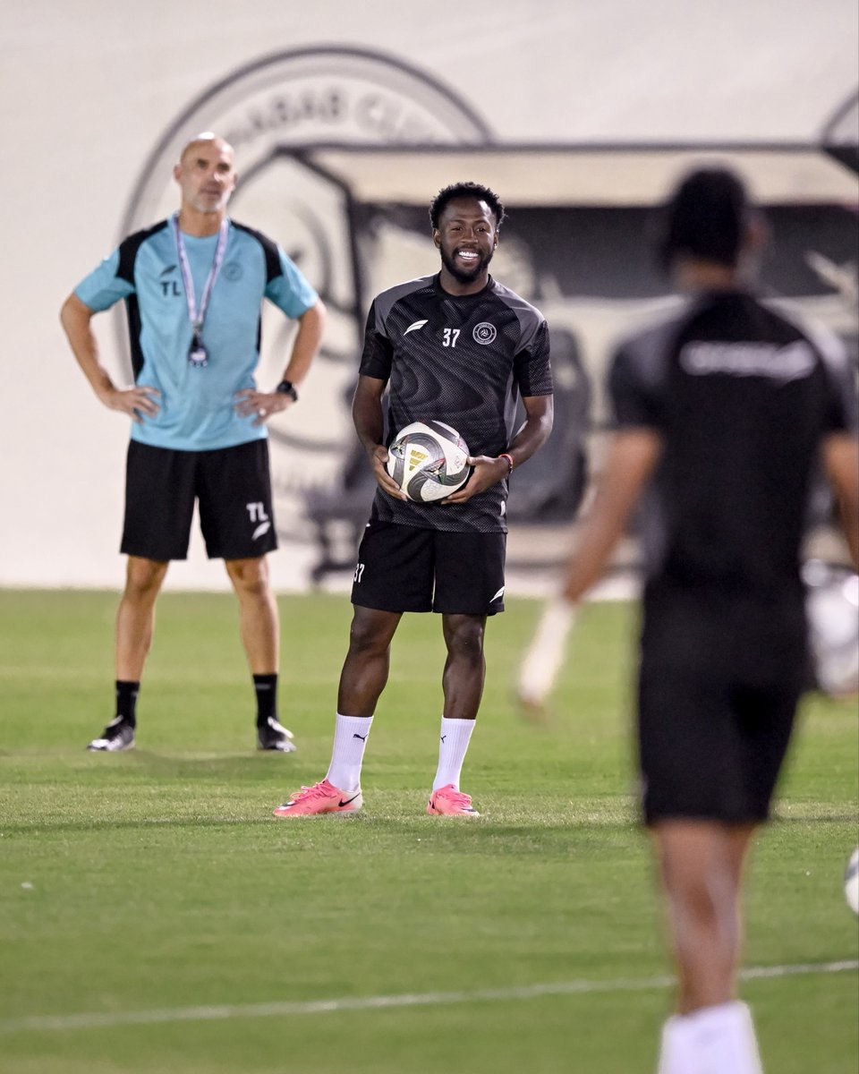 AlShabab_EN's tweet photo. Putting in the work 💪😃 https://t.co/pOhGy6mp3Z