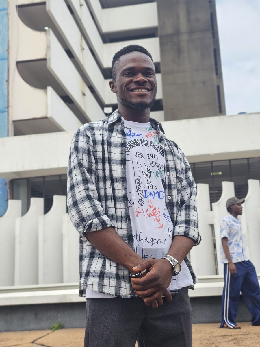 iKehindeBalogun's tweet photo. Signed out of uni! 

God be praised🎉 https://t.co/SryNOBqF8I
