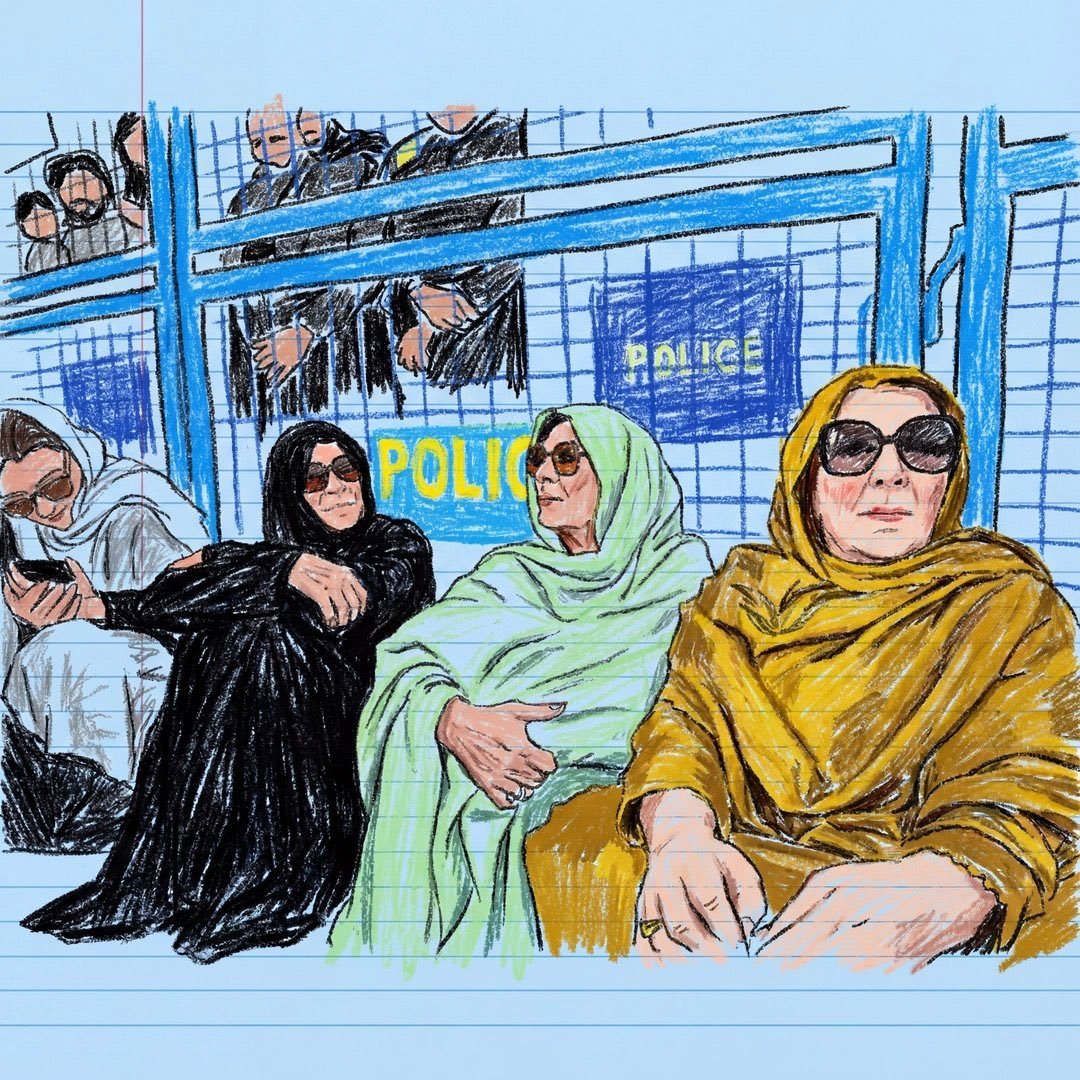 Rajkumari_kk's tweet photo. بہادر بھائی کی بہادر بہنیں 
آج یہ نہ ہوتی تو خدا جانے خان صاحب کہاں ہوتے اور کس حال میں ہوتے https://t.co/YZziZSCYRC