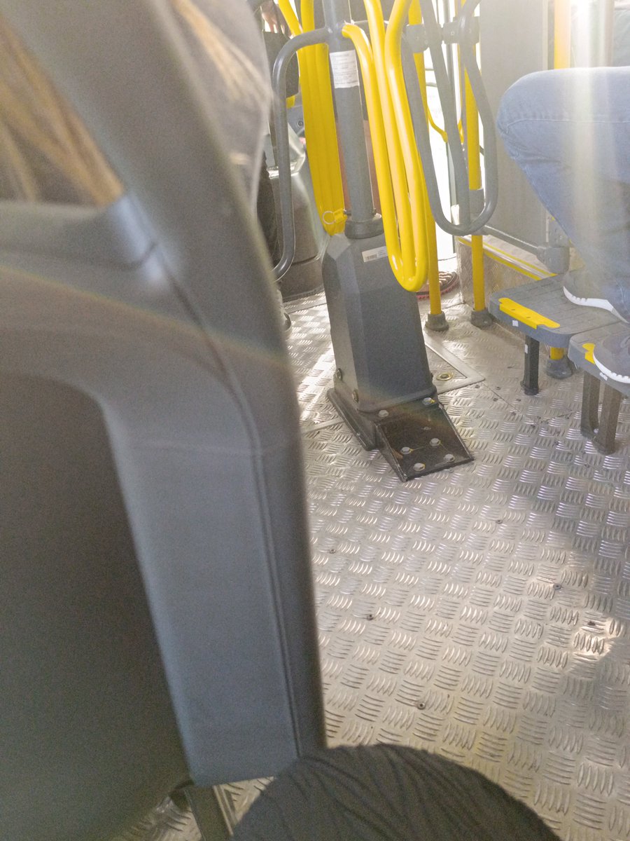 154bells's tweet photo. Eu peguei, eu peguei o 031 geladinho 😭😭 aguardei tanto por esse momento https://t.co/YSdYcF4Sut
