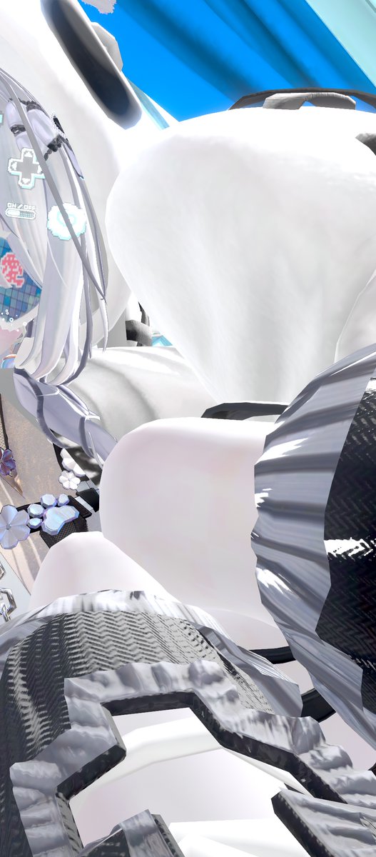 Emiru_VR's tweet photo. おはみゐる～
なんか最近流行ってるやつ（？）やってみました！
えみるは今日から二日間で名古屋＆東京一人旅です！！おいしいものいっぱい食べます！
#Milfy3D https://t.co/ujQKmLzxdO