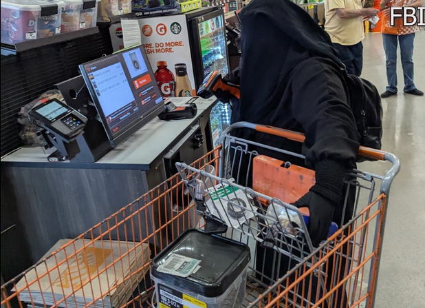 SaltyGoat17's tweet photo. This CRAZY BlTCH is 35-year-old Jessica Bowie...

On August 19 she bought bomb-making materials, and planned to detonate an explosive device at the New York State Capitol because she's an ISIS supporter

The FBI stopped her 

But THIS👇🏼 is one of the reasons burkas and any other full body coverings need to be banned in America

These people can walk around doing this sort of shit and never be identified!!