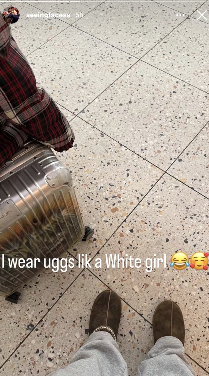 doomnpeace's tweet photo. I wear uggs lik a White girl 😂🥰 https://t.co/70TNFJQYh9