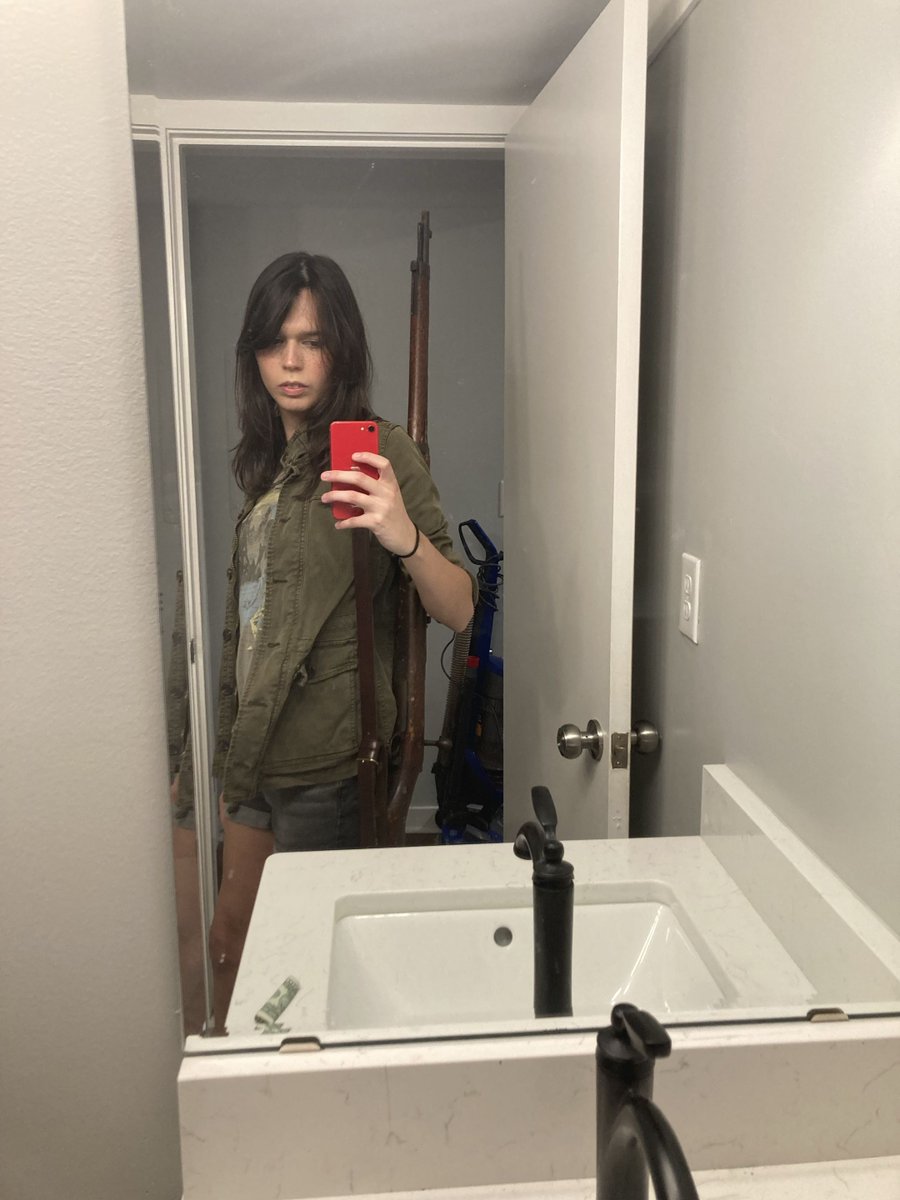 supermoon_xx's tweet photo. They always call me a conspiracy theorist, a racist, and a faggot- but they never say that my fit isn't hard. Girl hair, Ksubi jeans, and the Type 38 Arisaka. https://t.co/ZhzAvrWuC7