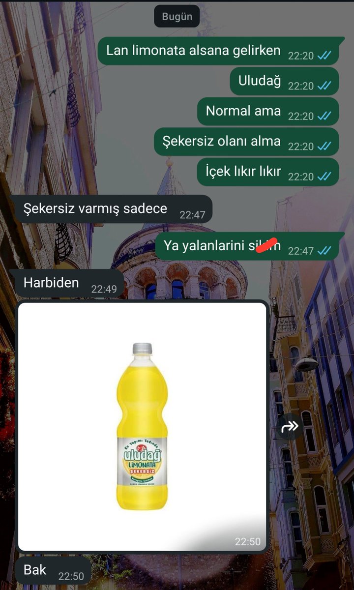 mertkomurcux's tweet photo. Normal limonata almamak için elinden geleni yapan kardeşim. Şekersiz limonata mı olur aq https://t.co/u8mGOufe5I