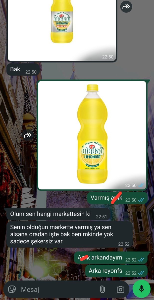 mertkomurcux's tweet photo. Normal limonata almamak için elinden geleni yapan kardeşim. Şekersiz limonata mı olur aq https://t.co/u8mGOufe5I