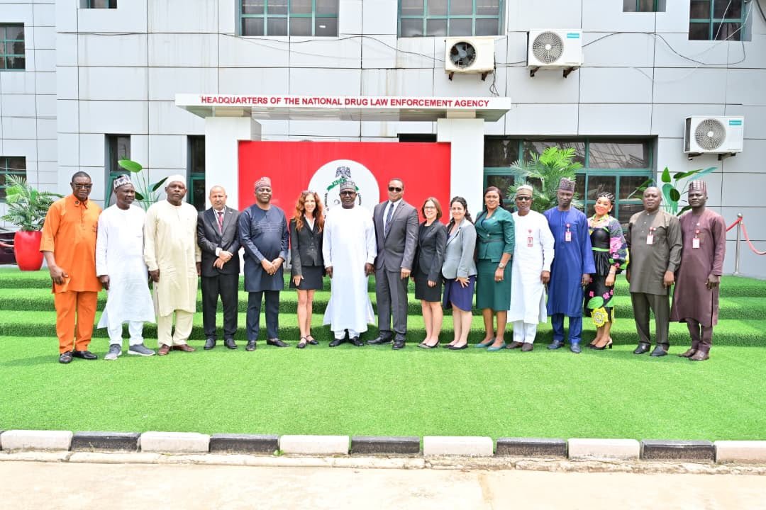 Remidebayo's tweet photo. US-INL Hails NDLEA’s Operational Successes, Assures Of Additional Support: https://t.co/aqmHY3mc7O
@FemiBabafemi @ndIea_nigeria @ndlea_nigeria https://t.co/7U5lzWFMFP