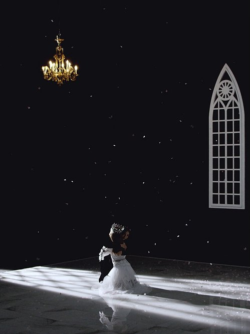 hourlymoka's tweet photo. LOONA really gave us the cuntiest, most stylish imagery in kpop https://t.co/zI7Qe68Pvg