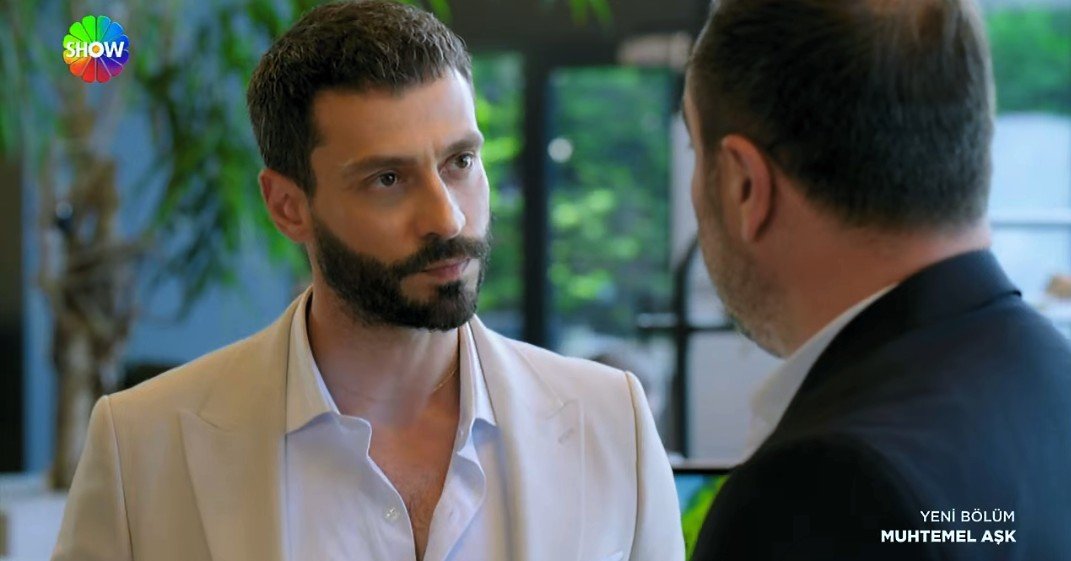 HrSafae's tweet photo. Kadir realizes everything .....I really like that ..he is also afraid that she will leave and she is as well ...
#muhtemelaşk https://t.co/3Lx8XxNk27