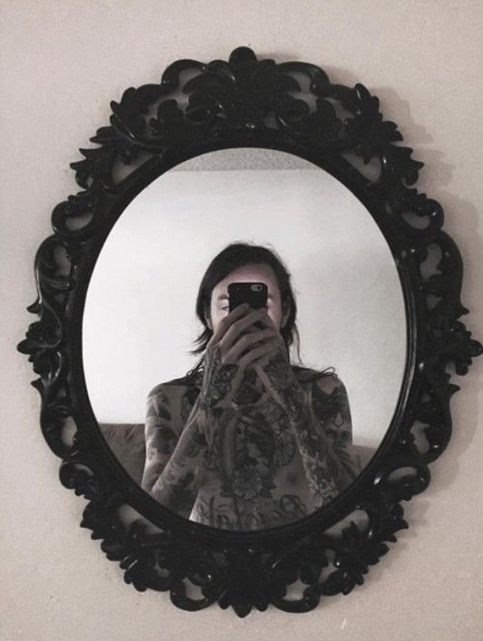 DYINGToIMPOSE_'s tweet photo. ·˚ ༘ ᴡʜᴇɴ ʏᴏᴜ ʟᴏᴏᴋ ɪɴᴛᴏ ᴛʜᴇ ᴍɪʀʀᴏʀ ᴀʀᴇ ʏᴏᴜ ᴇᴠᴇɴ ᴛʜᴇʀᴇ? ·˚ ༘
#boselcaday #badomensselcaday #noahsebastian
(A day later) https://t.co/0PCrxFKpcI