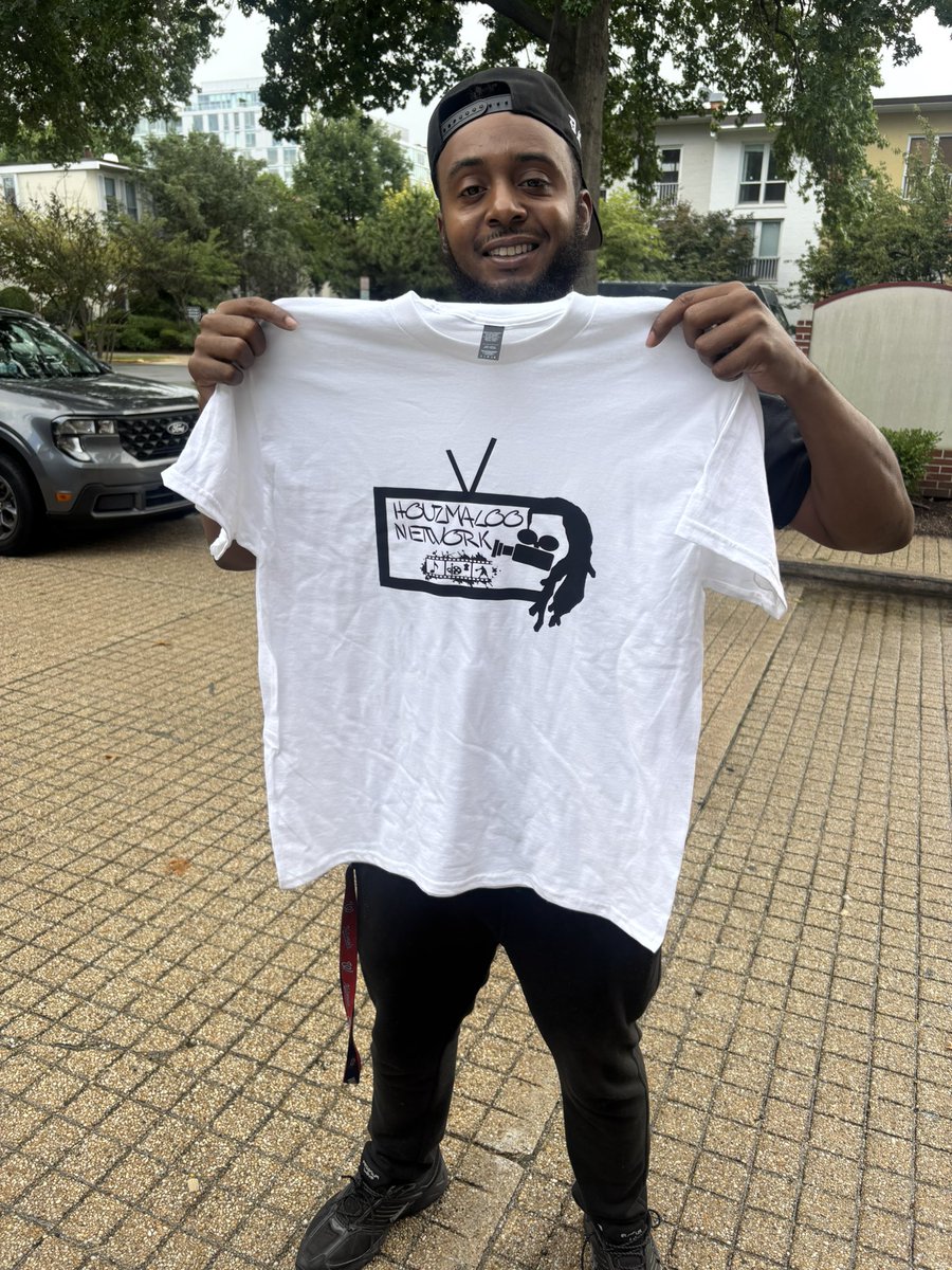 Houzmazoo's tweet photo. Houzmazoo Network Shirts for sell $30 larges sold out only small &amp; medium left senior citizen discount $20 https://t.co/WlneTggdgZ