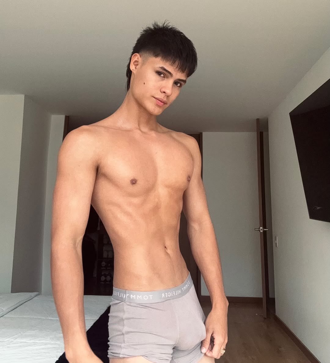pablomaryn's tweet photo. Carita 😇 o carne 🥩? https://t.co/RWwha2gson